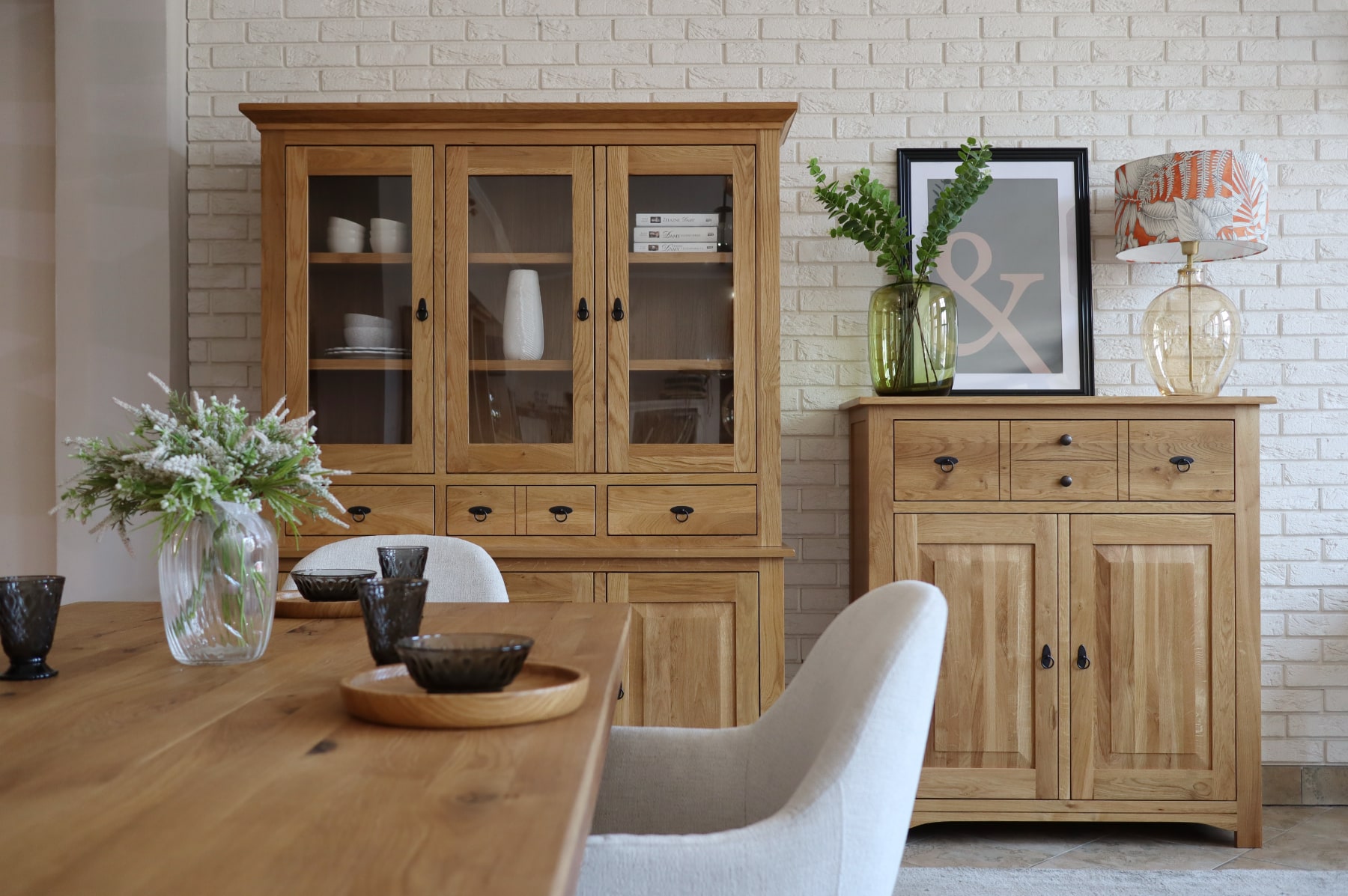 Meble do jadalni — kolekcja dębowa